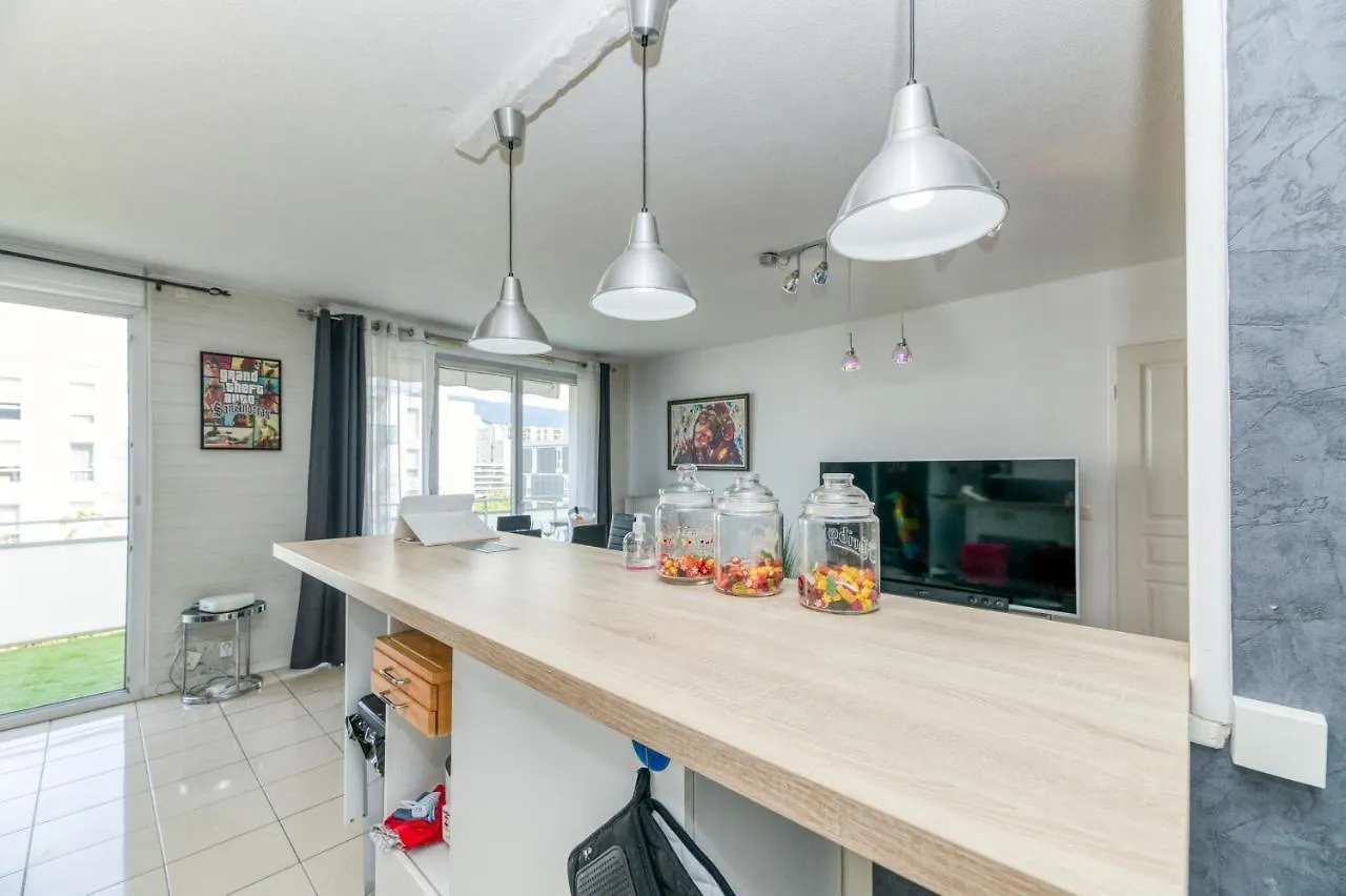 Apartment R'Apparts T3 Pop Culture Grenoble