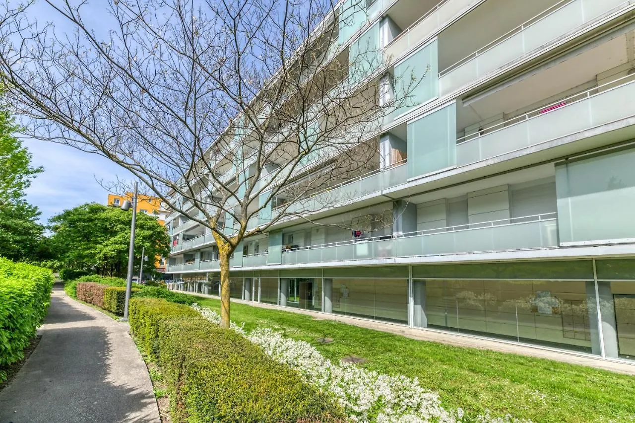 Apartment R'Apparts T3 Pop Culture Grenoble France